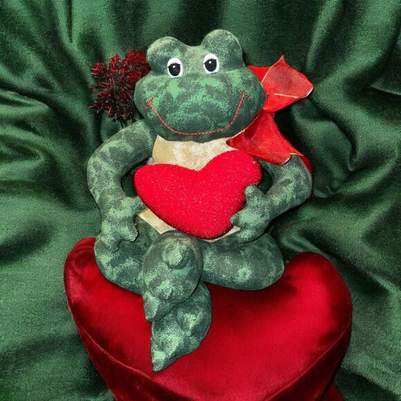 Plush Frog Heart Stuffed Animal Sound Kiss Smooch Ribbon Nursery Valentines 8” - Picture 1 of 12